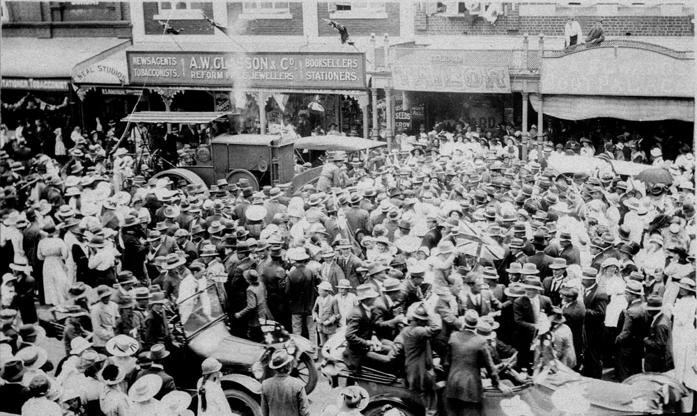 Der Waffenstillstandstag in Glen Innes in Australien, 11. November 1918